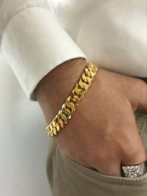 BRACELET